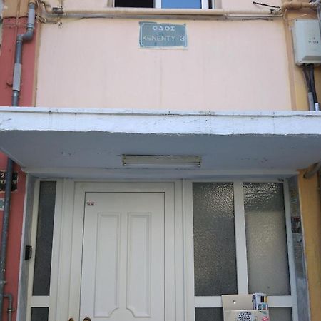 Bright Spacious Two-Bedroom Apartment Thessaloníki Luaran gambar