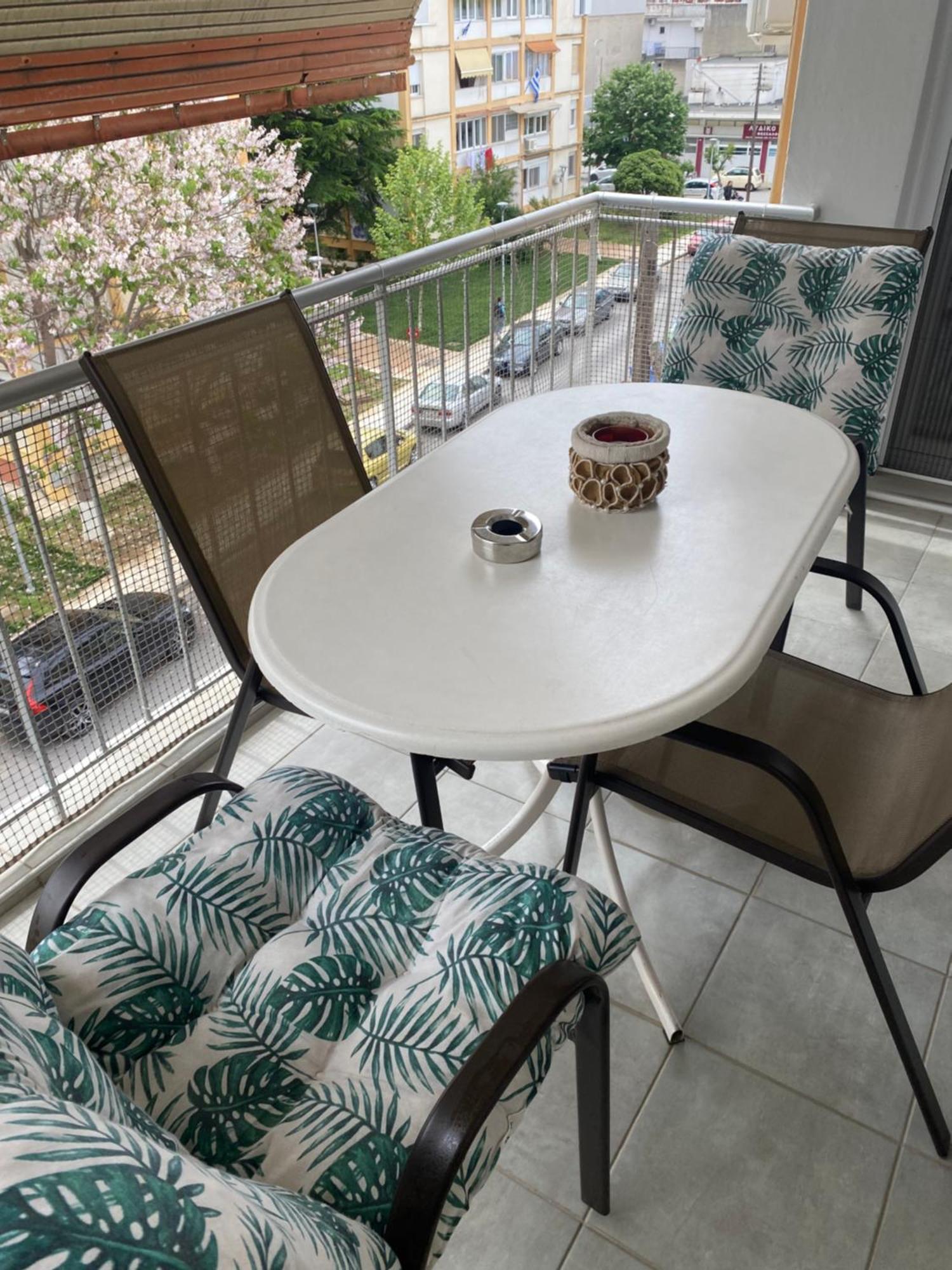 Bright Spacious Two-Bedroom Apartment Thessaloníki Luaran gambar