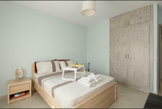 Bright Spacious Two-Bedroom Apartment Thessaloníki Luaran gambar
